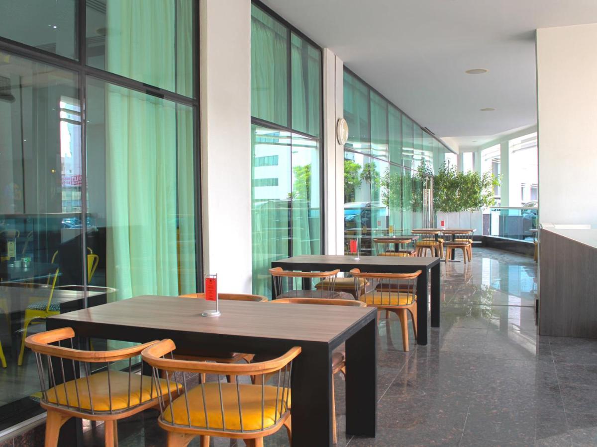 Hyatt Place Al Rigga Отель Дубай