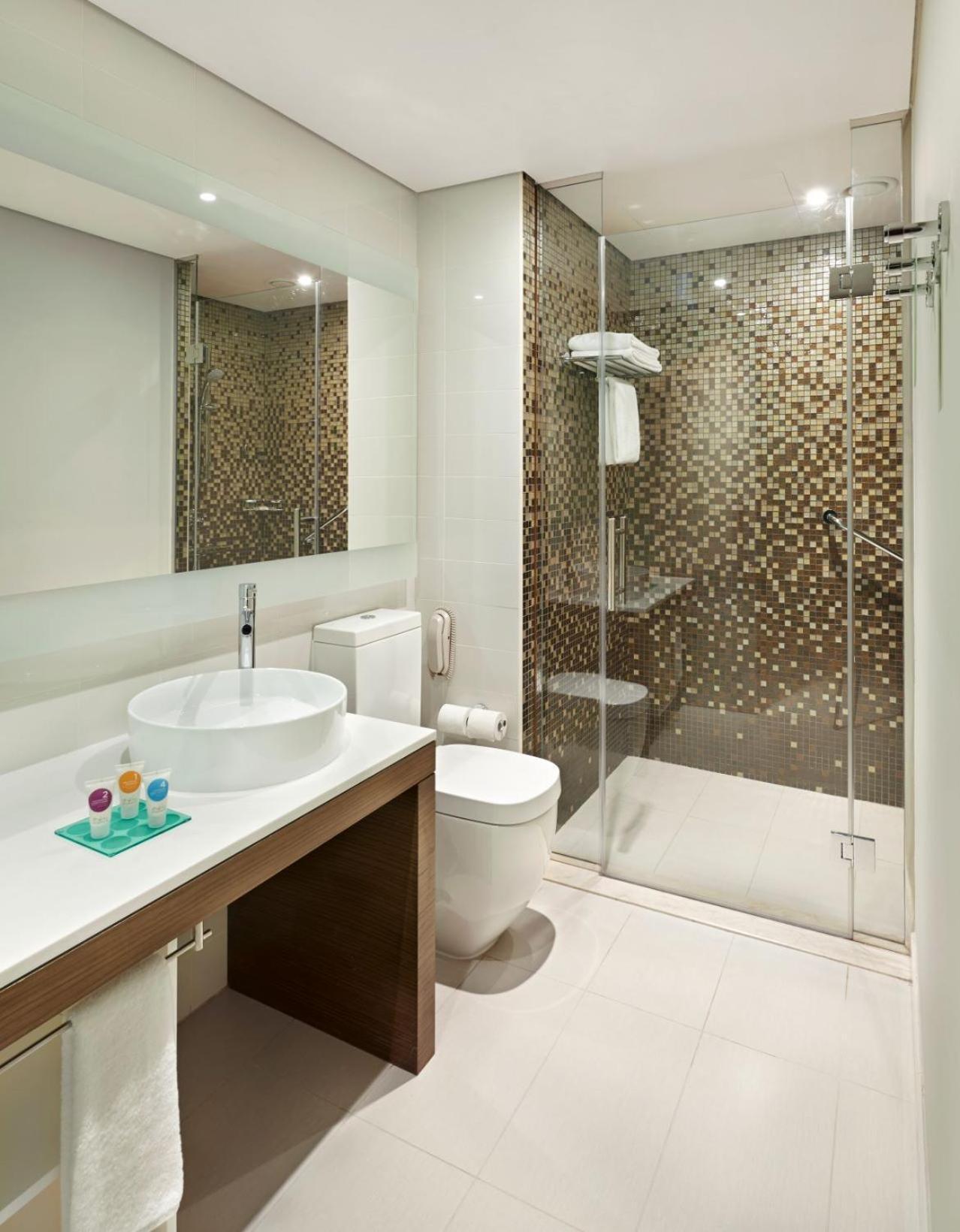 Hyatt Place Al Rigga Отель
